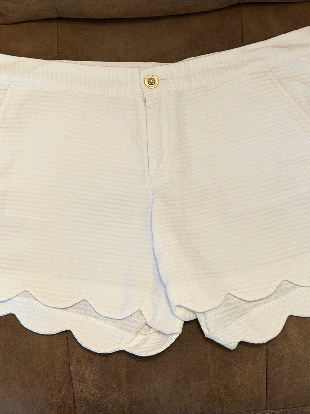 Lilly Pulitzer White Scallop-Hem High-Waist Shorts